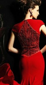 💋 Sherri Hill Red Beaded Gown 💋